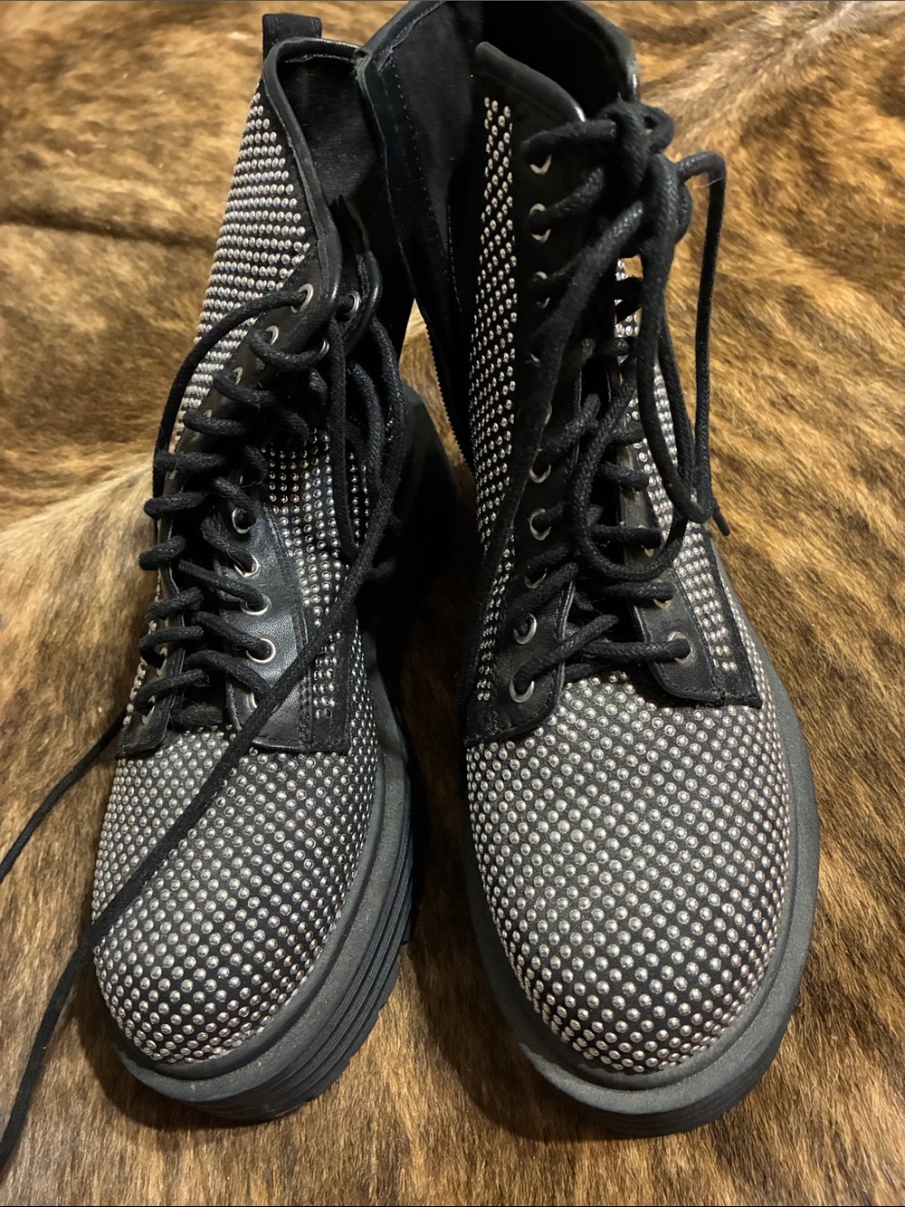 Gianni Bini studded shoes in 8.5